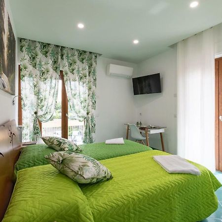 Madima Apartment Sorrento Bagian luar foto