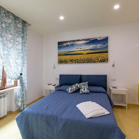 Madima Apartment Sorrento Bagian luar foto
