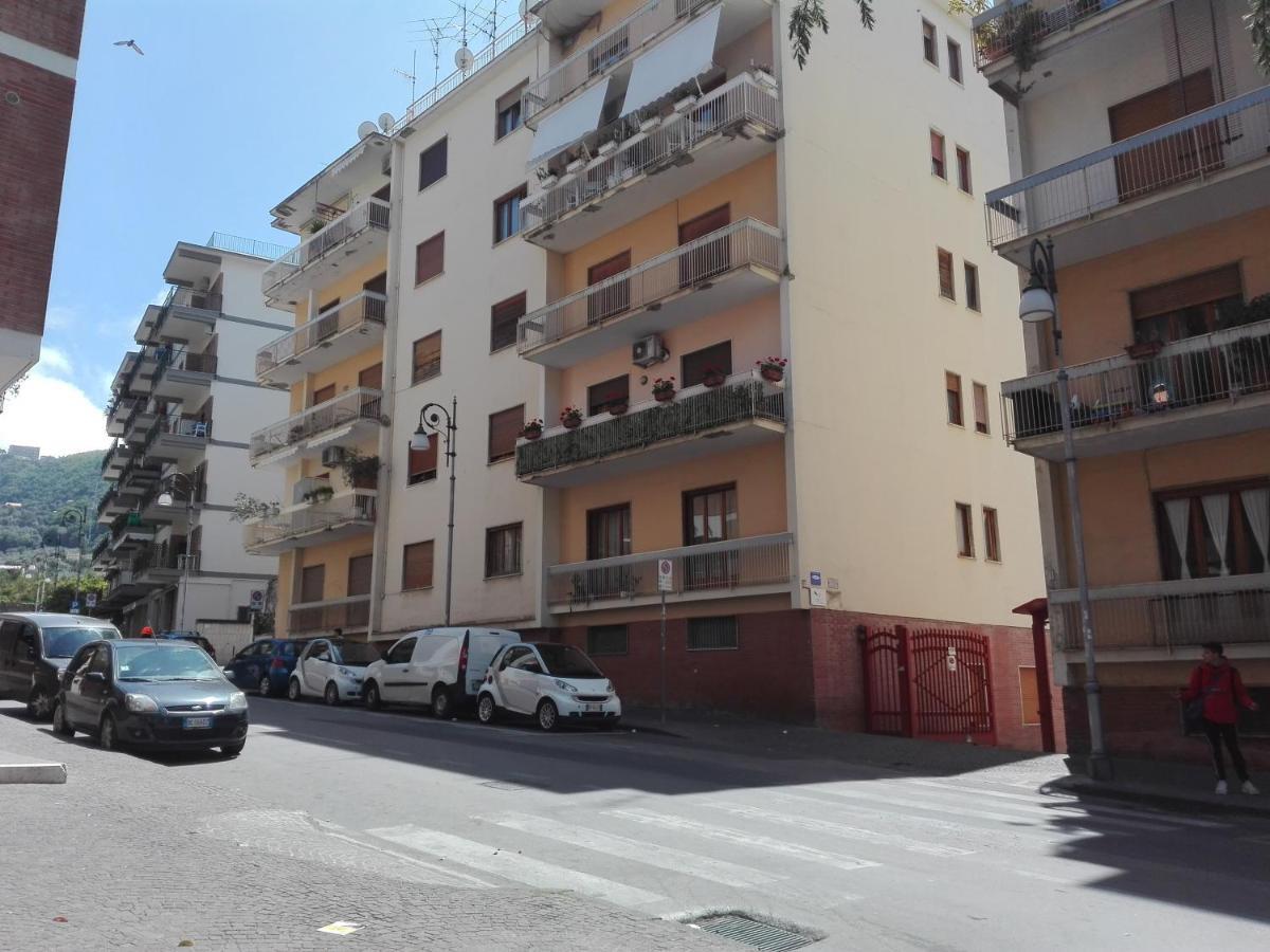 Madima Apartment Sorrento Bagian luar foto
